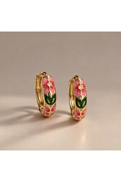 AYRA ACCESSORY Pembe Çiçek ve Yeşil Yaprak Motifli Gold Renk Çelik Halka Küpe