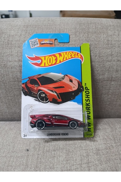 HOT WHEELS Lamborghini Veneno Kırmızı
