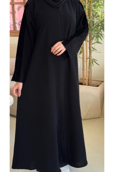 Abay-ti Black Crepe Abaya with Velvet Detailing on the Sleeves and Tassels. Free Veil.