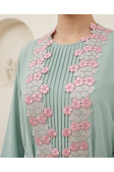 Muchmy Sage Green Floral Lace Pleated Abaya 3-Piece Set with Hijab