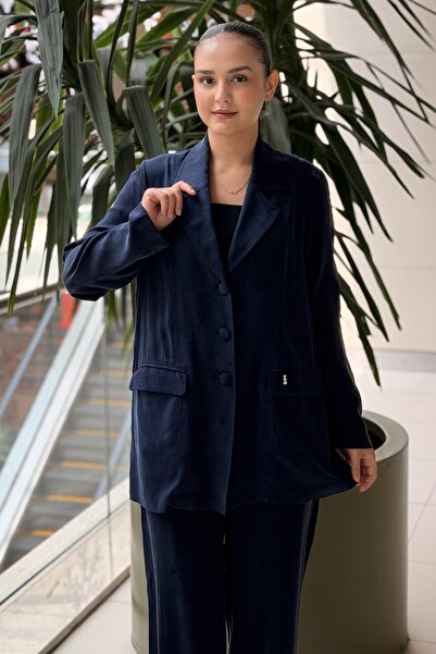 MISS DALIDA Missdalida Modern Silhouette Blazer Jacket