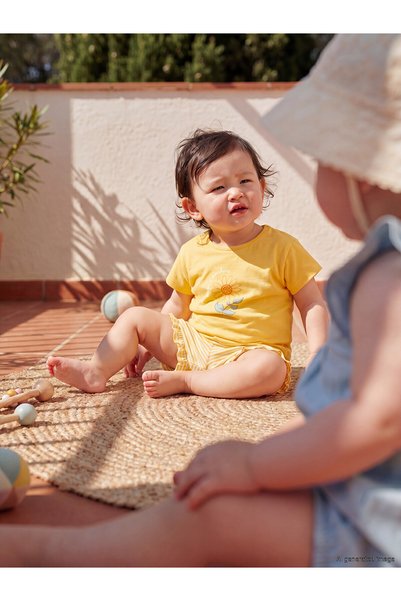 LC Waikiki NEVAVM Farkıyla LCW baby Sarı Çiçek Baskılı Kız Bebek Tişört Ve Şort Takım
