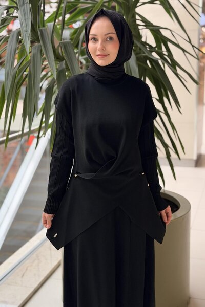 MISS DALIDA Missdalida Asymmetrical Tunic with Metal Button Detail