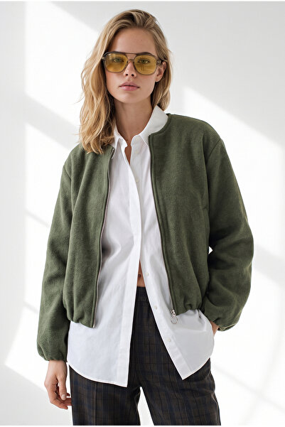 Olalook Women's Khaki Pocket Lined Crew Neck Crop Cashmere Jacket Ckt-19000485