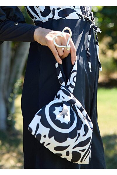 Mayovera Asil Pouch Bag Standard