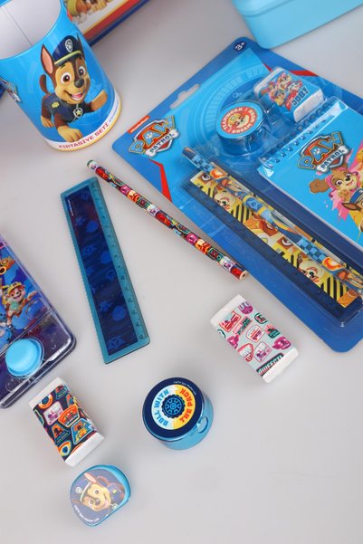 PAW PATROL ديكوموس، حقيبة غداء مرخصة، وعاء غداء، قارورة ماء، ومجموعة أدوات مكتبية