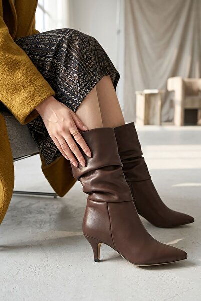 DİVOLYA Sophia Short Brown Bellows Boots (7 cm Heel) Pull-On Casual Women's B...