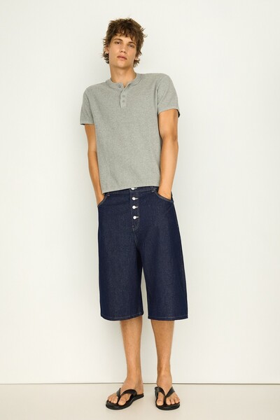Bershka Barrel fit denim bermuda
