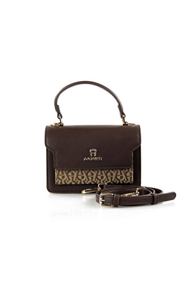 Aigner حقيبة كلاسيكية جديدة بشعار منقوش ومقبض علوي وحزام كتف