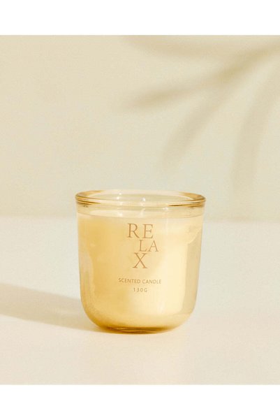 REDTAG شمعة معطرة في وعاء زجاجي برائحة العنبر المريحة 130 جرام