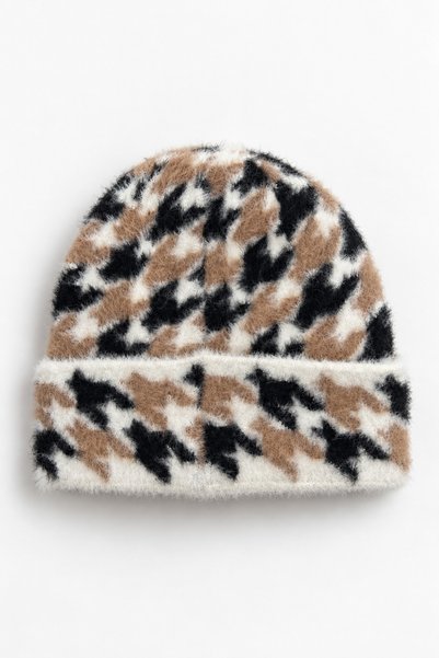 Makro Optik Premium Fringed Soft Textured Patterned Beanie