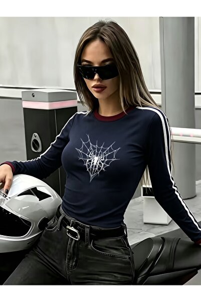 Toum Long Sleeve Retro Vintage Graphic Blouse Body