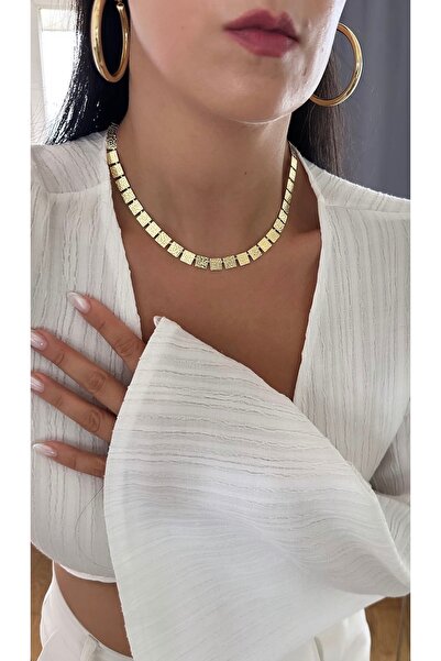 AychaAksesuar Square Cut Gold Foil Pendant