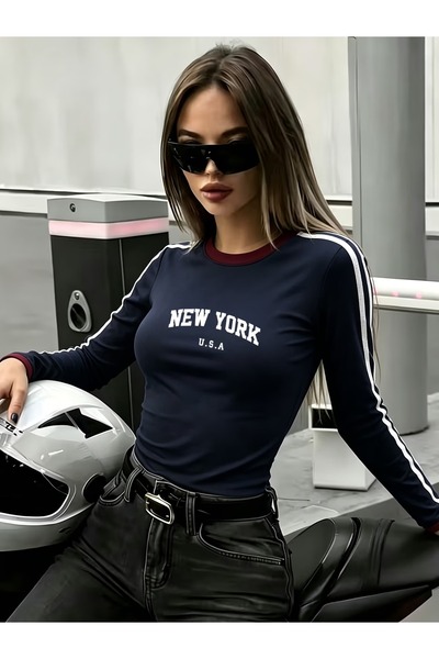 Toum Long Sleeve Retro Vintage Graphic Blouse Body