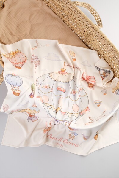 Bondberro 100% Cotton Newborn 5-Piece Hospital Discharge Set (Balloon Land)