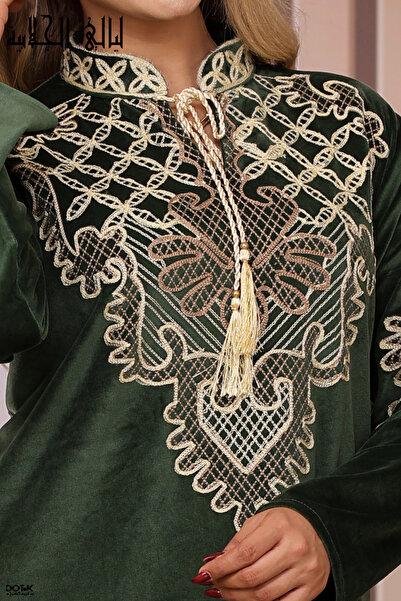 Lyaly aljlabyh Dark Green Velvet Caftan with Golden Net and Embroidery Work o...