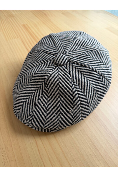 Aida Jewelss Modern cap draped winter hat peaky blinders hat