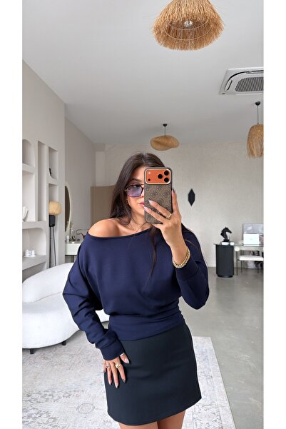 Buket Teke Navy Blue Off-Shoulder Modal Sweatshirt