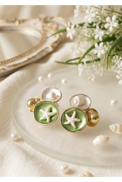 Halley Concept Vintage Design Earrings with Green Starfish Figure 3X3 cm