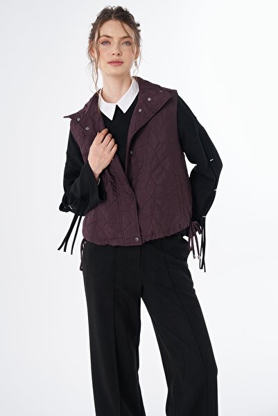 Kayra Lace-Up Quilted Vest Burgundy