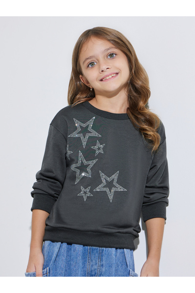 Styli Girls Grey Star Embellished Oversized Sweatshirt