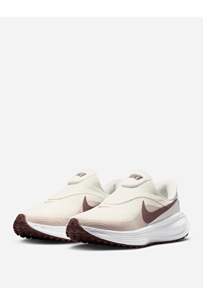 Nike Multi-Color Revolution 8 EasyOn Sneakers