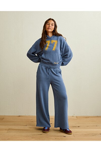 AMERICAN EAGLE AE Campus Low-Rise Wide-Leg Sweatpant
