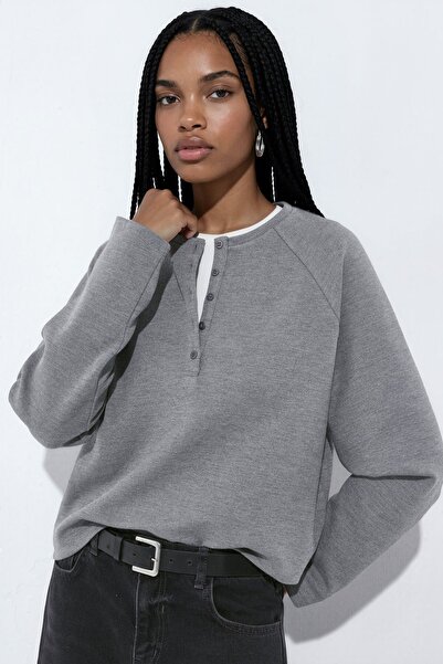 Hiccup Bisiklet Yaka Düğmeli Sweatshirt