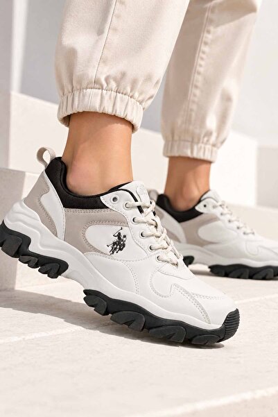 U.S. Polo Assn. حذاء رياضي نسائي باللون الأبيض والبيج - حذاء رياضي كاجوال بنع...