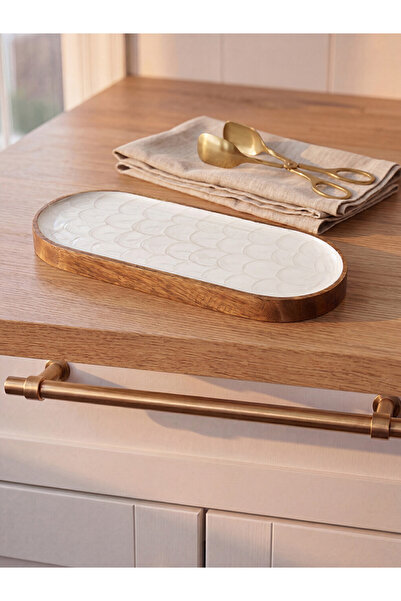 LC Waikiki Rmz Gi̇yi̇m Farki̇lya Wooden Presentation Stand