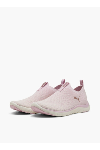 Puma حذاء رياضي نسائي من Softride Remi Knit سهل الارتداء