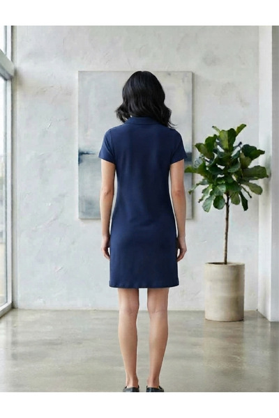 JESSİCA FEMME فستان OYSHO بياقة بولو بطول متوسط