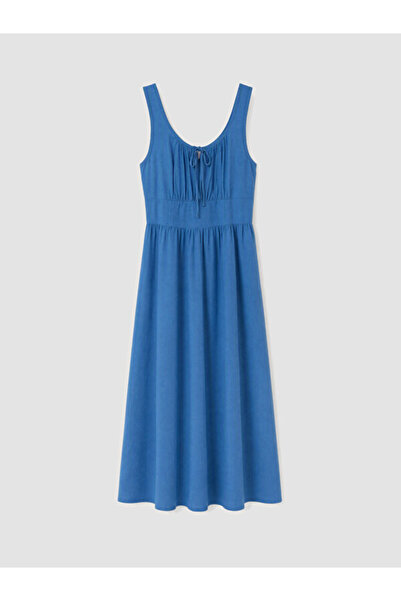 LC Waikiki Esvab • Modern & Distinctive U Roba Collar Tie Detail Flared Dress