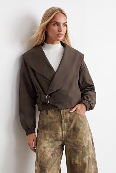 Trend Alaçatı Stili Women's Brown Shawl Collar Lined Short Trench Coat Alc-X1...