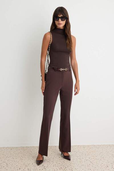 Trendyol Collection بنطلون بني TWOAW27PL00111