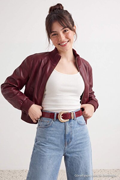 TRENDYOL SHOES Red Oval Buckle Women's Belt Twoaw26Ke00023