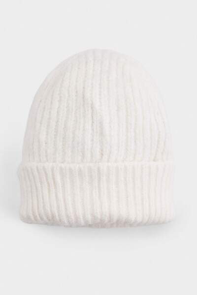 TRENDYOL SHOES Cream Soft Textured Women's Beret Takaw27Br00002