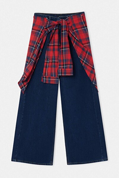Trendyol Collection قميص أزرق داكن مع تفاصيل ربط وحزام خصر عادي وبنطلون جينز ...