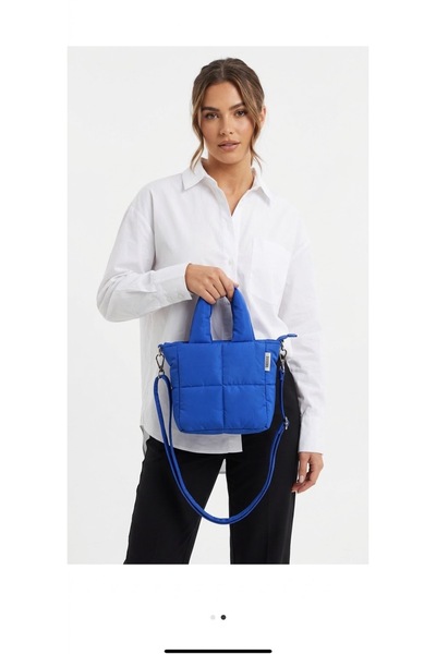 Nuggita Mini Puffer Dark Blue - Piccolo Quadrato - Waterproof Puff Fabric