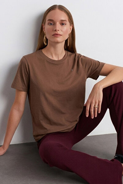 COMBİNE MİCHAİL Women's Comfort Fit Basic Brown Loose T-Shirt