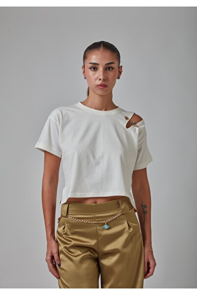 Aksesuar Detaylı T-SHIRT