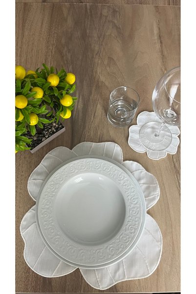 MERİLOYA HOME Daisy Patterned Embroidered Stain-Resistant 6-Piece Tableware Set (6 American Service Placemats + 6 Cocktail Napkins with a Gift - All Free)