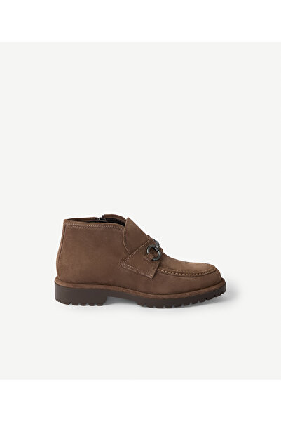 Yargıcı Buckle Suede Flat Boots