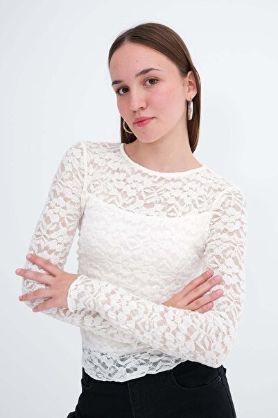 Addax Gathered Lace Blouse B20160