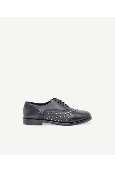 Yargıcı Hook Detailed Tied Leather Shoes