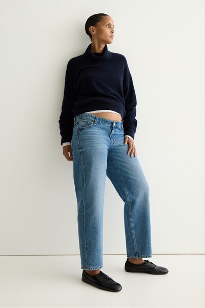 H&M MAMA Barrel Low Waist Jeans