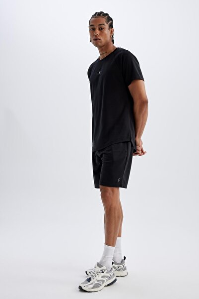 DeFacto Slim Fit Dar Kesim Sporcu Standart Paça Şort V3030AZ22AU