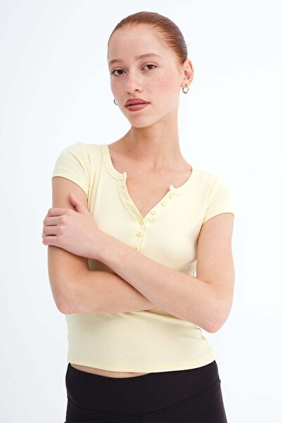 Addax Düğmeli Basic T-shirt P0456