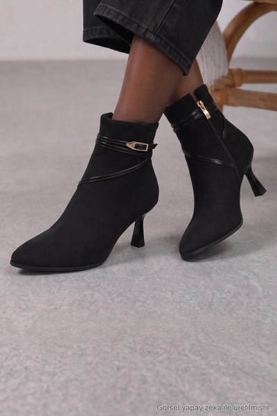 Capone Outfitters Isabella Buckle Pointed Toe Stylish Women's Heeled Boots