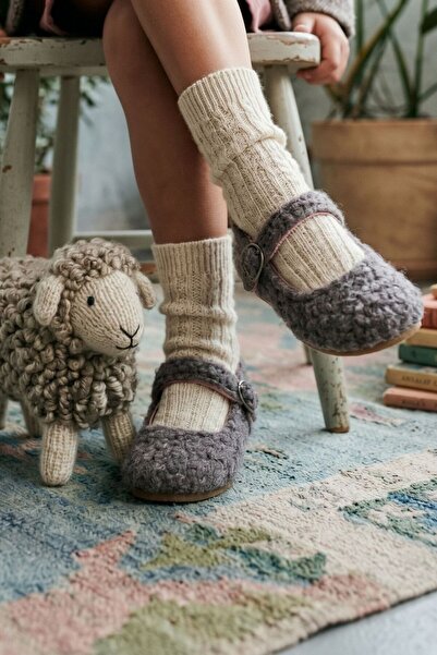 Le Mabelle Gray Plush Teddy Girls' Shoes